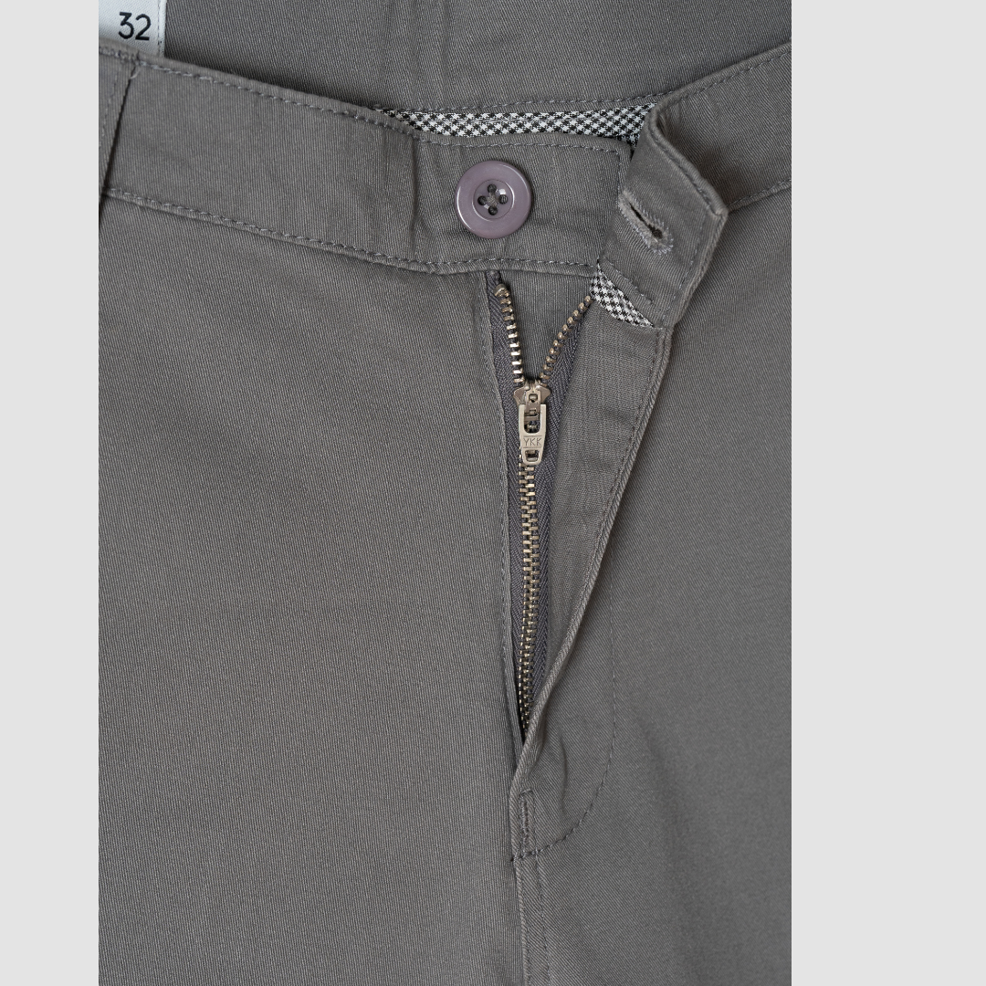 Everyday Chino Dark Gray
