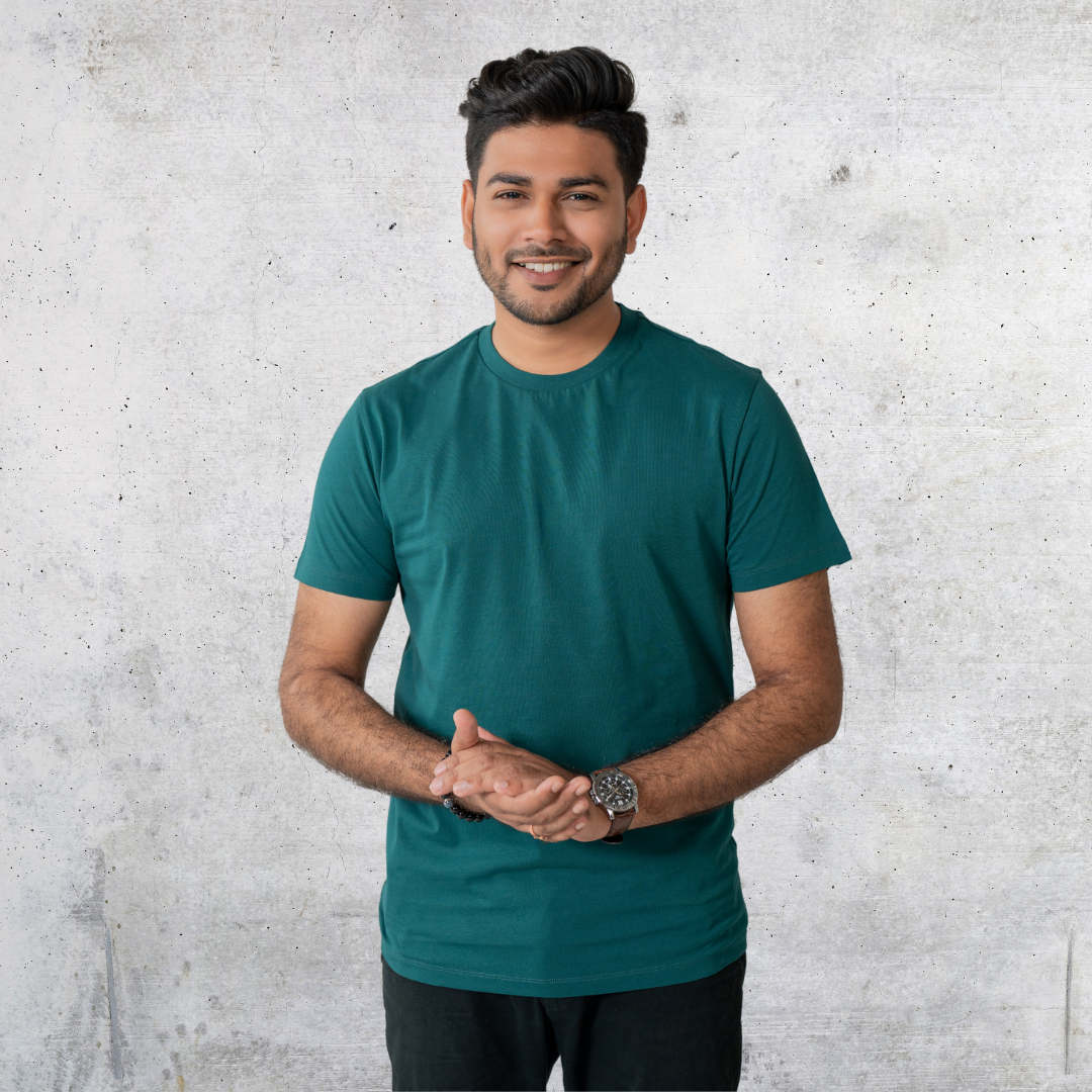 Essential Tee Bottle Green